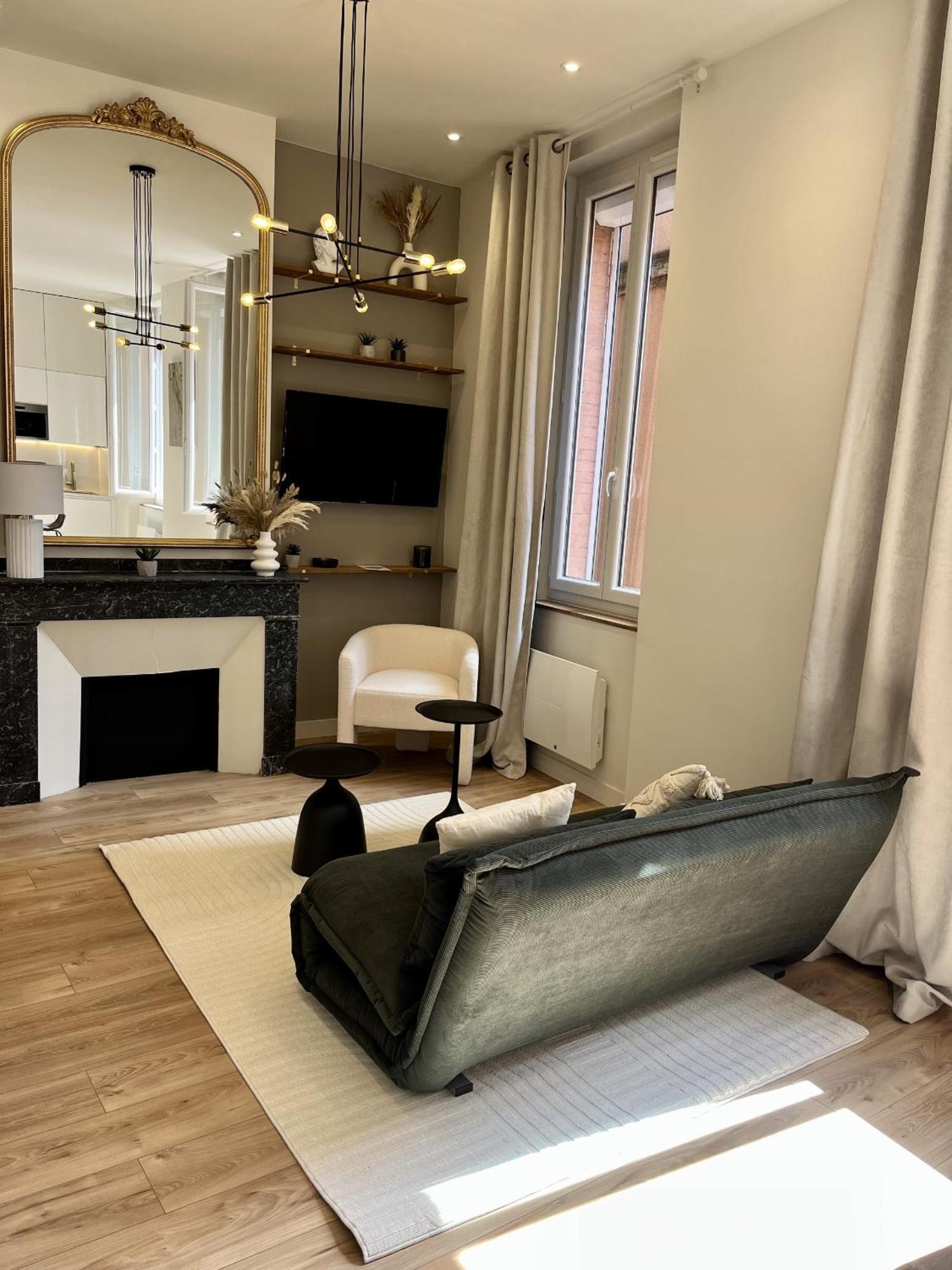 L'Elegant - Capitole Apartment Тулуза Екстериор снимка